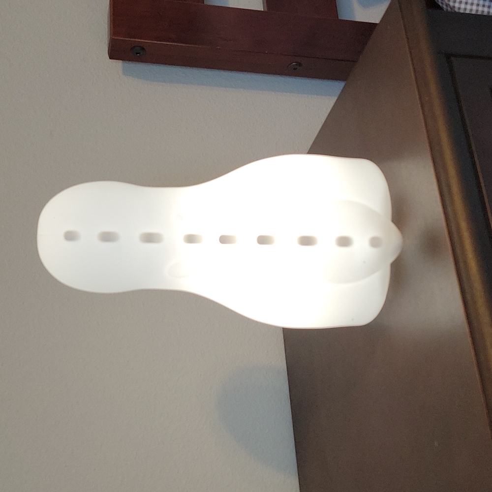 LED Color Changing Tap Light - Picture 3 of 12